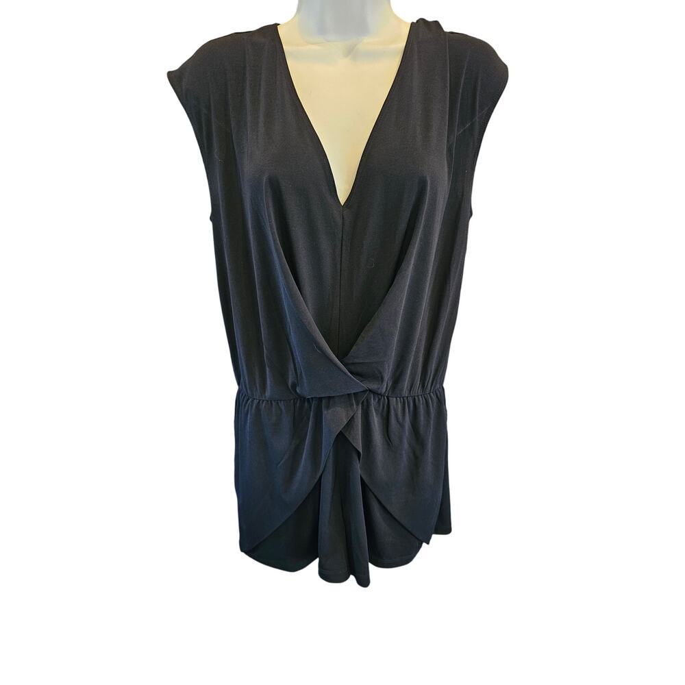 BCBGeneration Women's Slit Back Shorts Romper sz S black classy chic summer